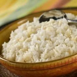 Tips para quitar el sabor a quemado de su arroz